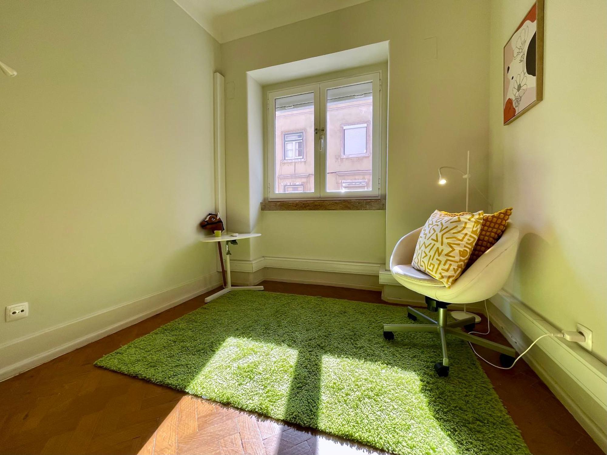 Bright & Spacious By The River, By Timecooler Apartment Lisbon